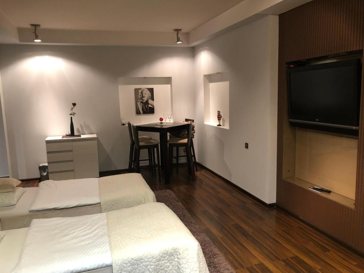 شقة يلينيا غورا  في Apartament Tipton المظهر الخارجي الصورة